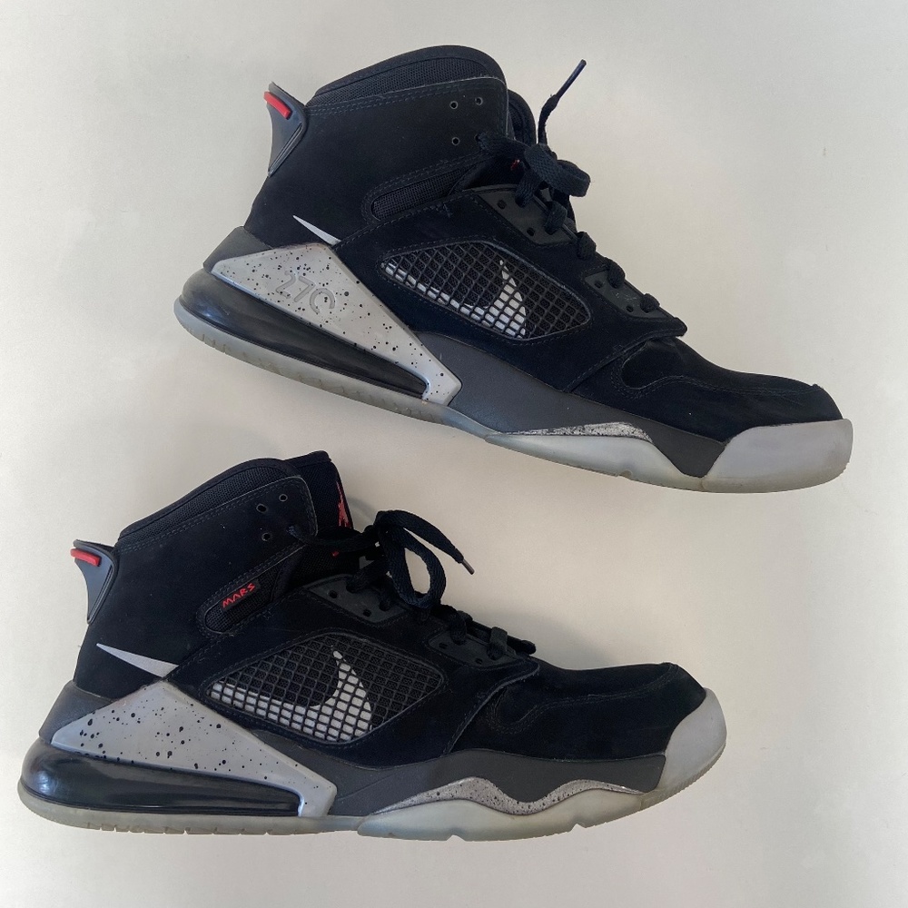 Nike Air Jordan 270 Mars Sneakers, Men's Size 11.5 Black Metallic